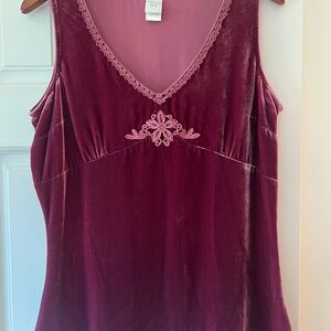 Garnet Hill Velvet Sleeveless Blouse with Lace Detail
